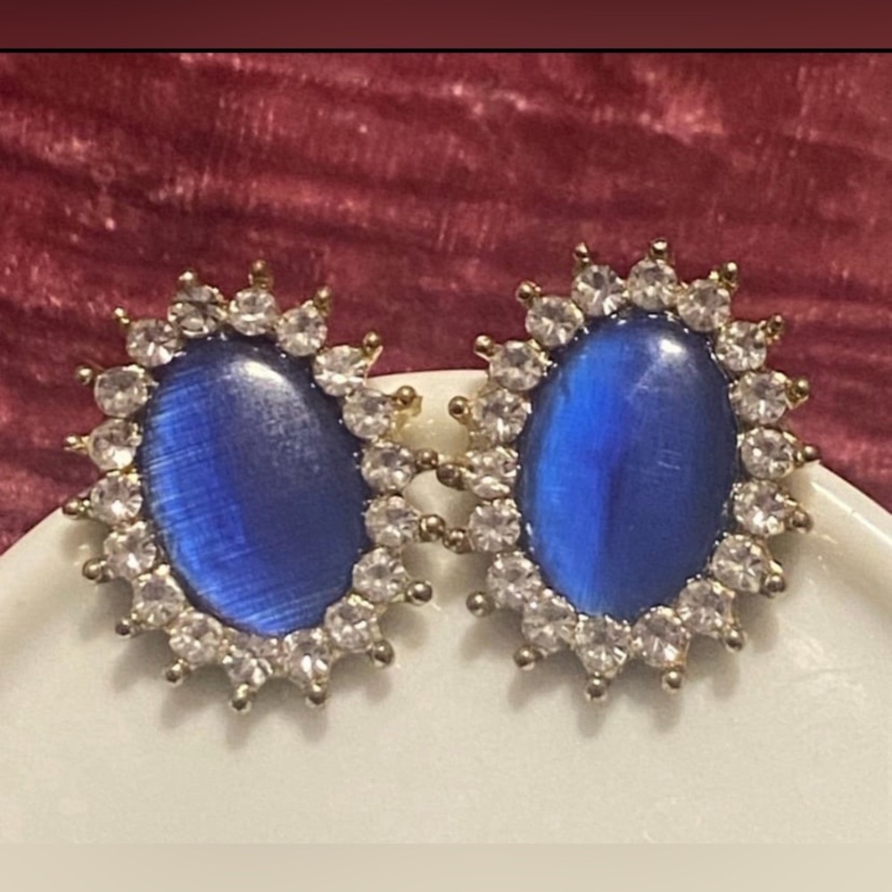 Costume Clip on Earrings #9144